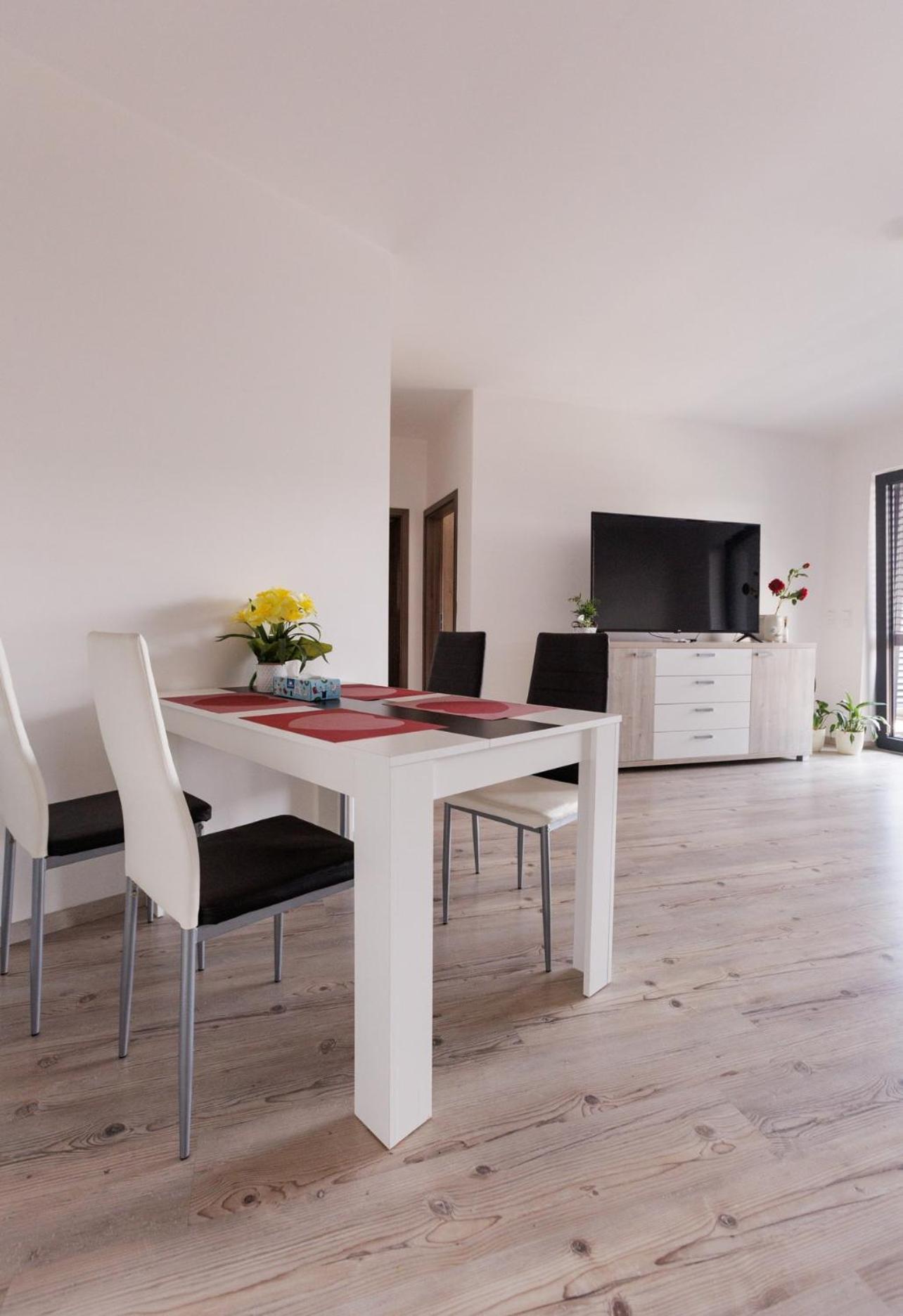 Ferienwohnung Miracle Pressburg Exterior foto
